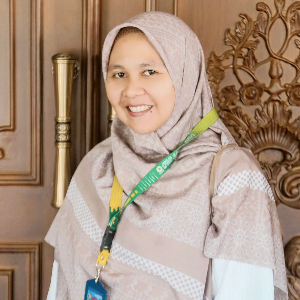 Henny Fariatni, S.Pd