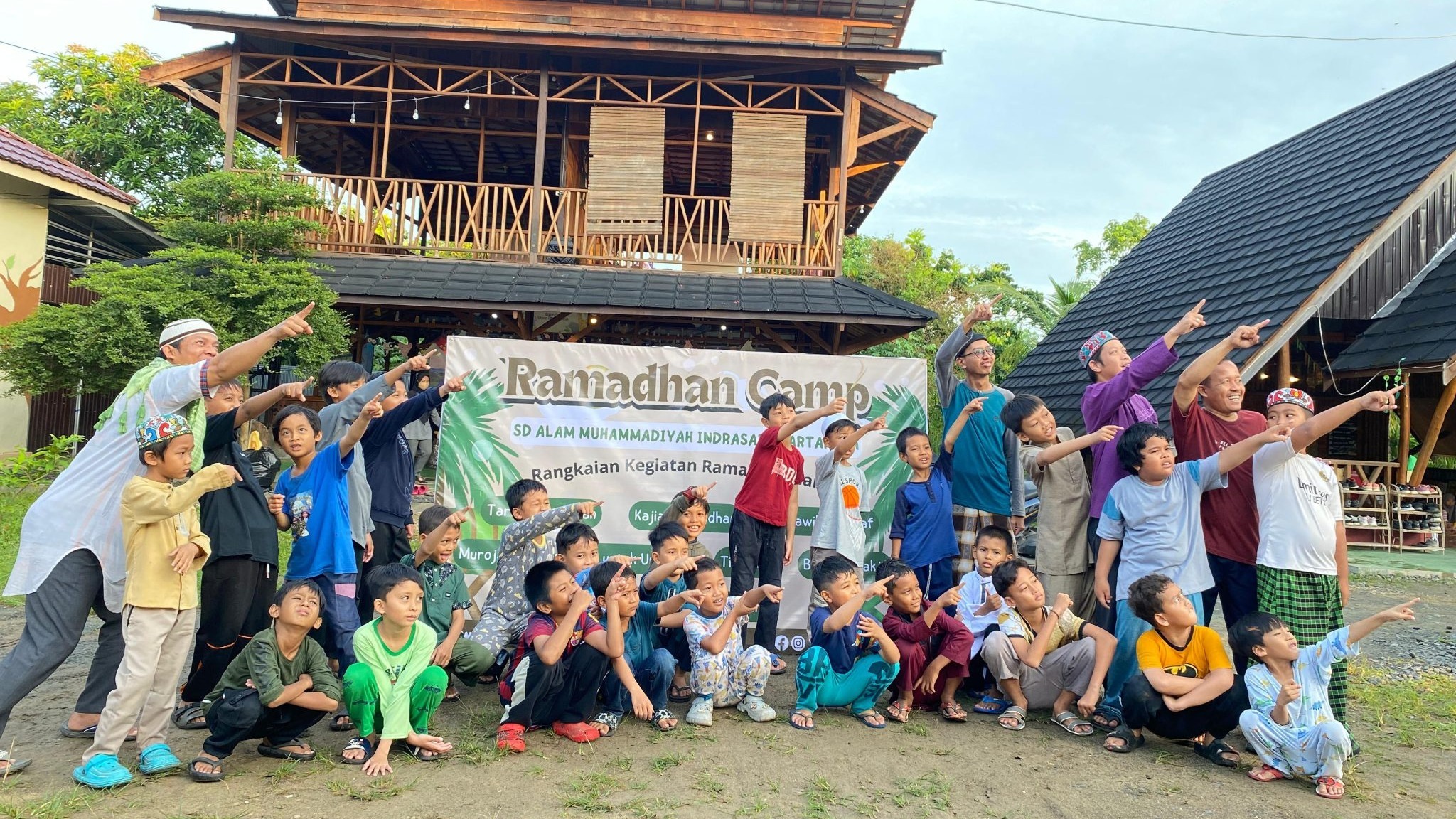 SD Almira Adakan Ramadhan Camp: Mengasah Jiwa Sosial dan Spiritual